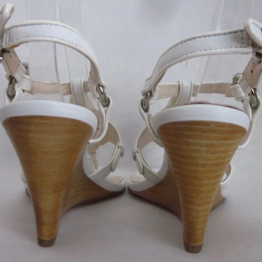 COACH Harper Sandals White Genuine Leather Silver Studded Details Wedge Sz. 8 - Picture 5 of 10